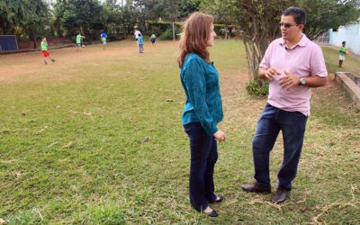 Juliana Damus conhece trabalho da Associação “Ary Luiz Bombarda” com 54 crianças
