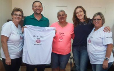 Juliana Damus comemora apoio da prefeitura à projetos do grupo Chá de lenços