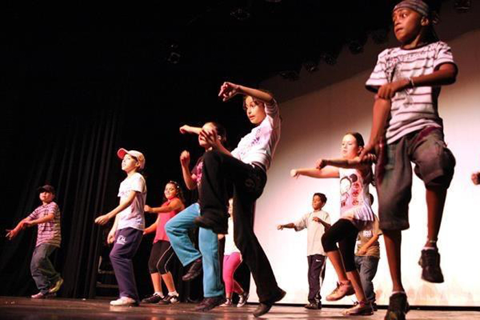 Centro da Juventude oferece várias oficinas gratuitas