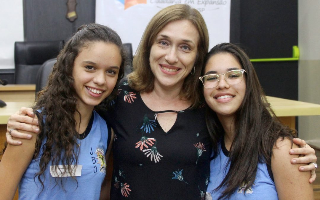 Jovens cobram por mais espaços para apresentações culturais