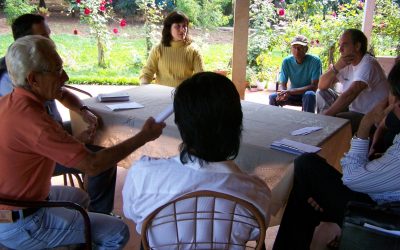 Juliana discute com moradores problemas do Recanto dos Nobres