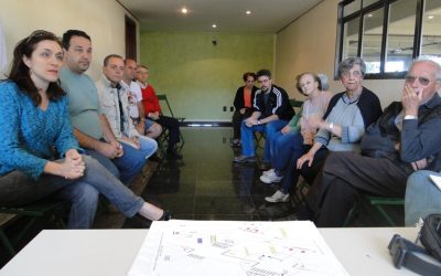 Moradores e comerciantes da Rua Henrique Lupo pedem medidas para diminuir número de acidentes