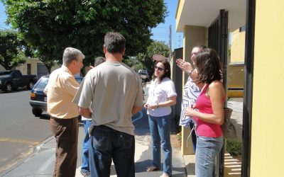 Juliana e secretário apresentam projeto para trânsito na Henrique Lupo