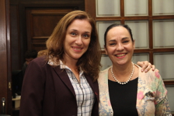 Juliana Damus apresenta sugestão de projeto à Deputada Márcia Lia