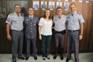 Juliana Damus acompanha eventos do 37º aniversário do Batalhão da Polícia Rodoviária