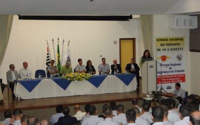Fórum de Segurança no Trânsito expõe problemas de gestão e despreparo dos motoristas