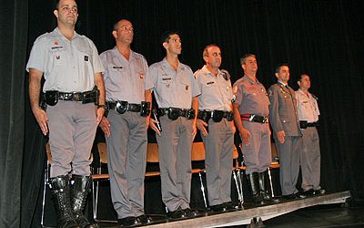 Câmara homenageia Policia Militar