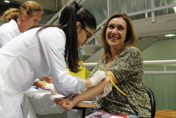 Juliana Damus participa de campanha de doação de medula óssea