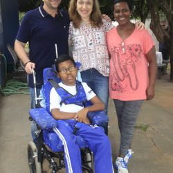 Juliana Damus pede à prefeitura mais atenção para o Centro de Equoterapia