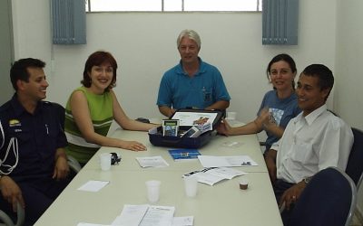 Apresentação das cartilhas que serão entregues aos carroceiros