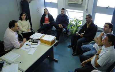 Reunião para discutir execução da lei das carroças